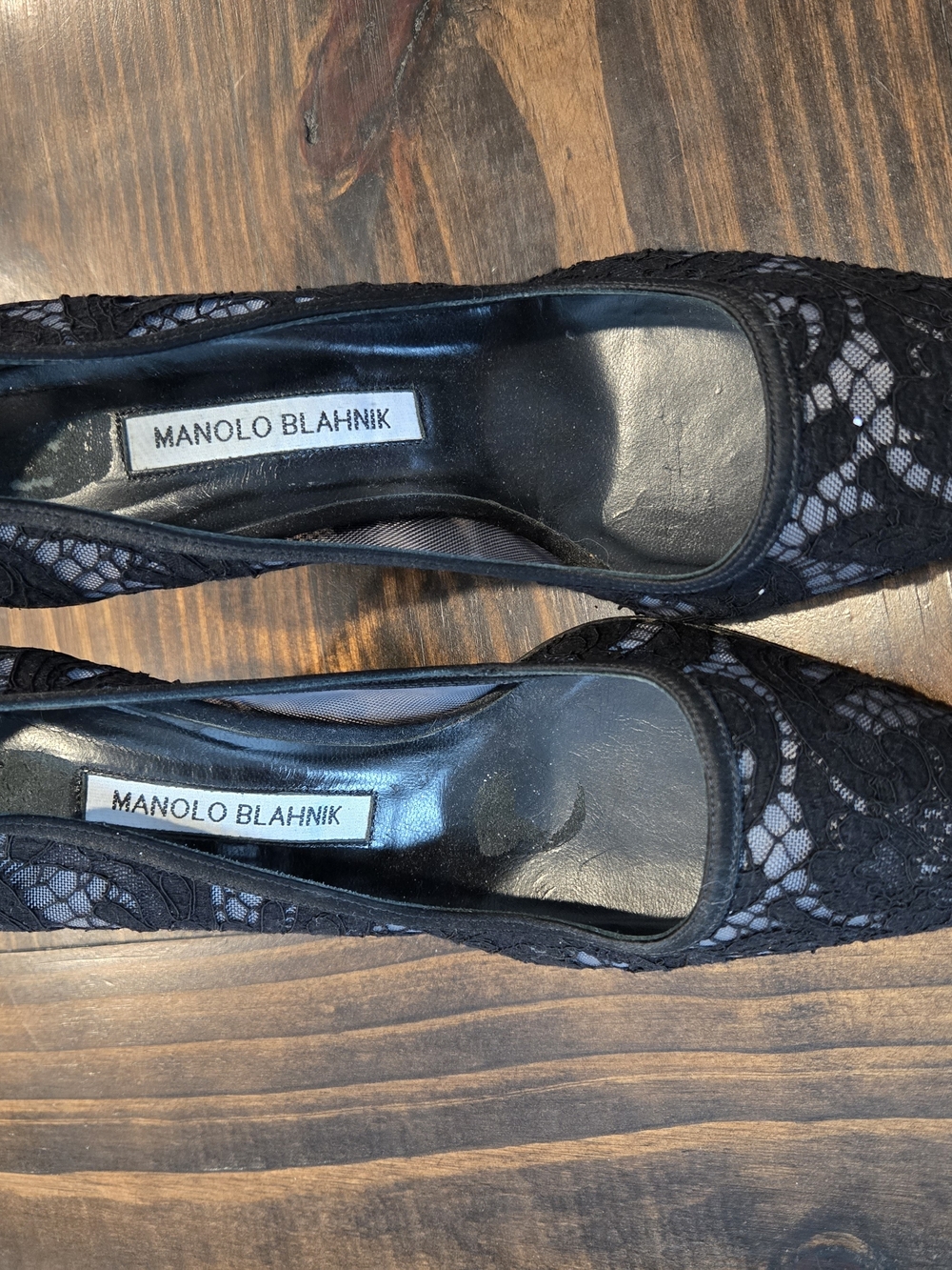 Manolo Blahnik Black Lace Pumps Heels Size 40